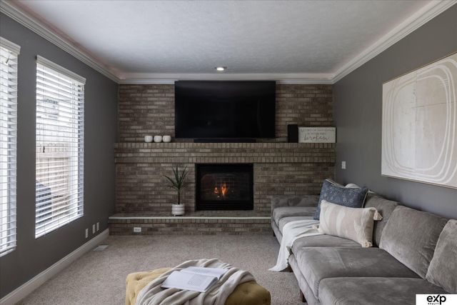 8442 Craig Avenue, Omaha, NE 68122