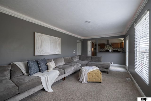 8442 Craig Avenue, Omaha, NE 68122