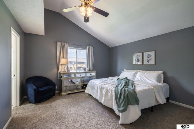 8442 Craig Avenue, Omaha, NE 68122