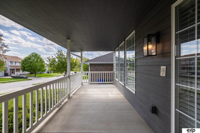 8442 Craig Avenue, Omaha, NE 68122