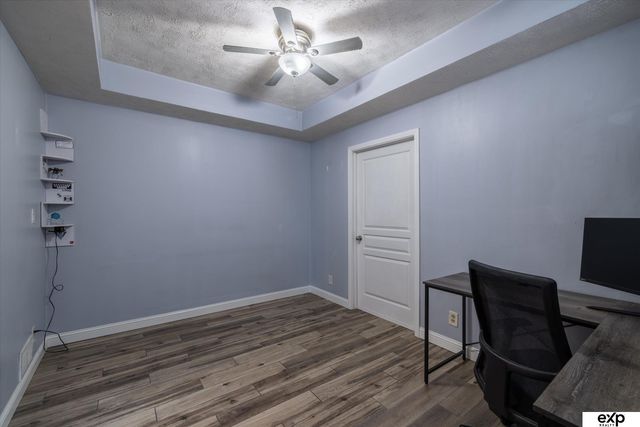 8442 Craig Avenue, Omaha, NE 68122