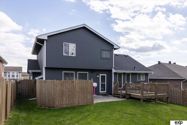 8442 Craig Avenue, Omaha, NE 68122