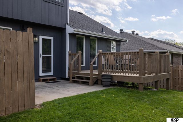 8442 Craig Avenue, Omaha, NE 68122