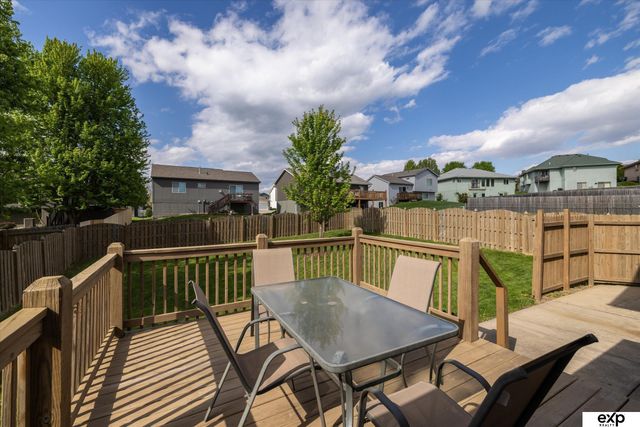 8442 Craig Avenue, Omaha, NE 68122