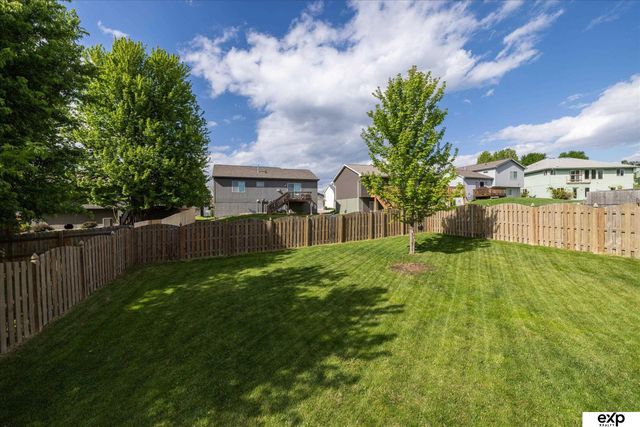 8442 Craig Avenue, Omaha, NE 68122