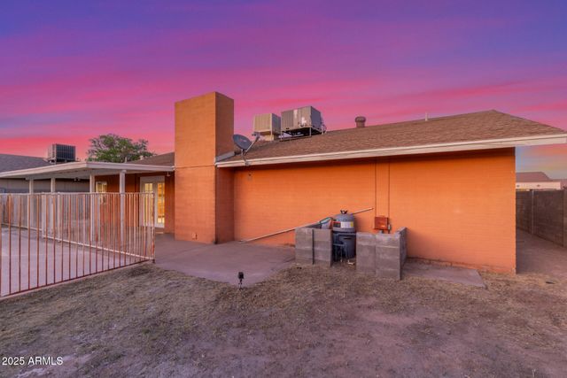 17220 N 55TH Avenue, Glendale, AZ 85308