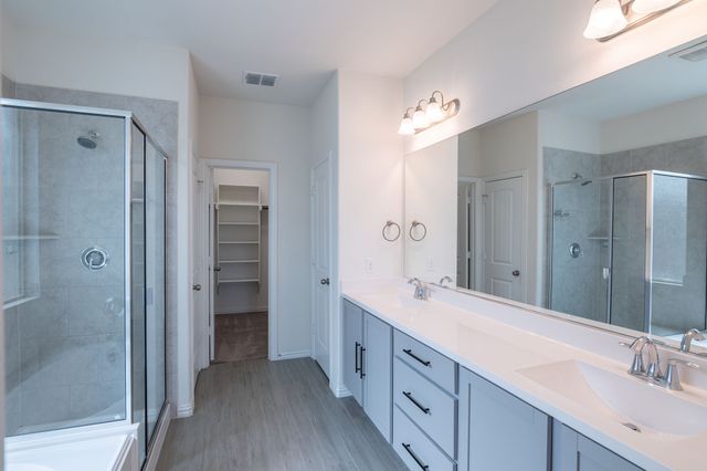 10201 Claire Creek Road, Fort Worth, TX 76126
