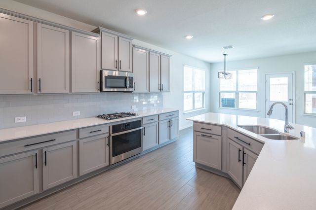 10201 Claire Creek Road, Fort Worth, TX 76126