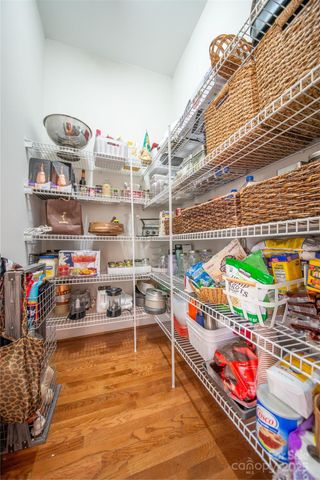 521 Lees Court Street, Charlotte, NC 28211