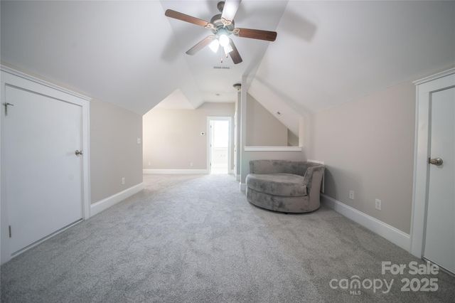 521 Lees Court Street, Charlotte, NC 28211