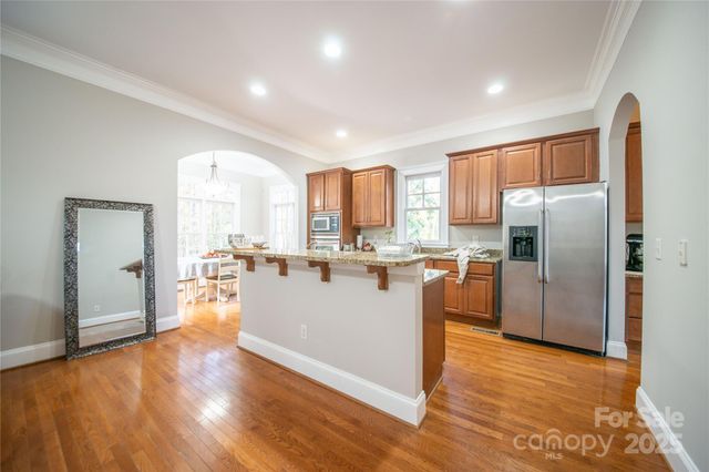 521 Lees Court Street, Charlotte, NC 28211