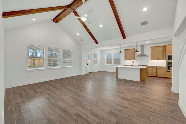 12111 Upper Meadows Avenue, Mont Belvieu, TX 77535
