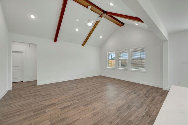 12111 Upper Meadows Avenue, Mont Belvieu, TX 77535