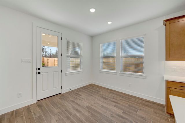 12111 Upper Meadows Avenue, Mont Belvieu, TX 77535