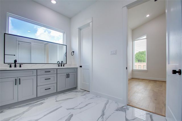 3206 Live Oak Street, Houston, TX 77004