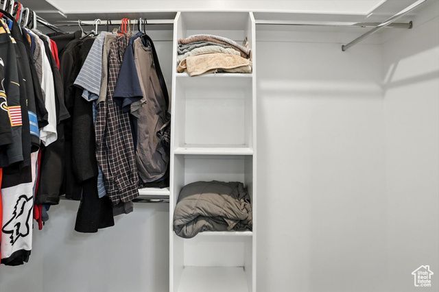 798 W 50 N, Hyrum, UT 84319