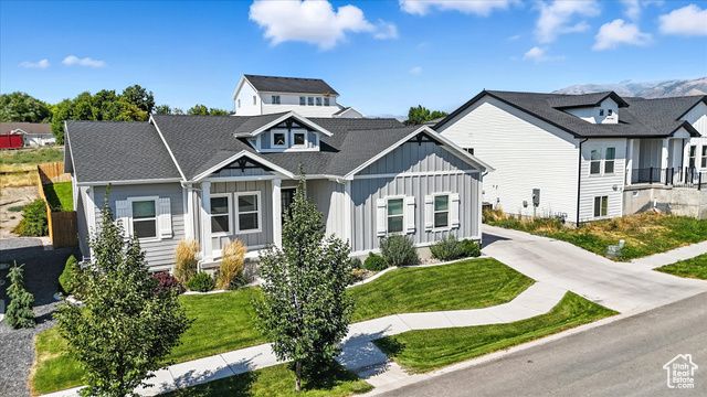 798 W 50 N, Hyrum, UT 84319