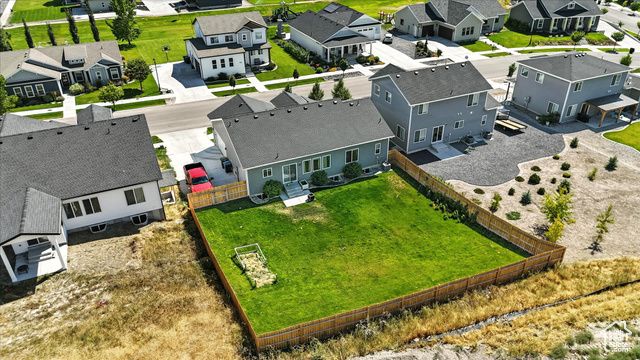 798 W 50 N, Hyrum, UT 84319