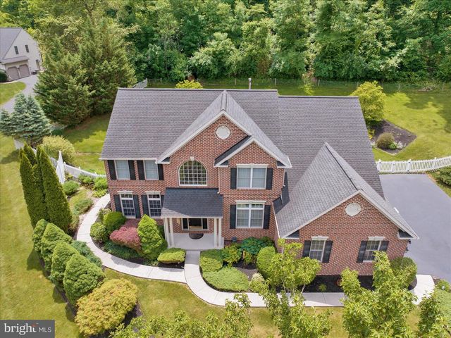 480 PATHFINDER DR, Birdsboro, PA 19508