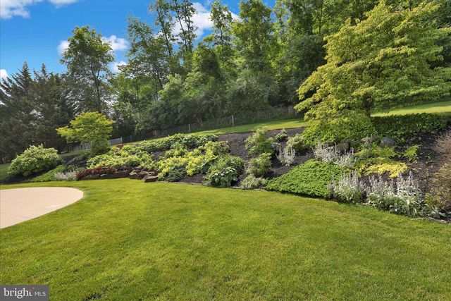 480 PATHFINDER DR, Birdsboro, PA 19508