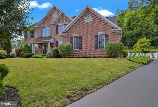 480 PATHFINDER DR, Birdsboro, PA 19508