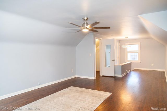 10744 Kingston Avenue, Huntington Woods, MI 48070