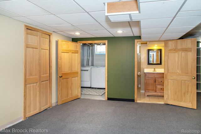 10744 Kingston Avenue, Huntington Woods, MI 48070