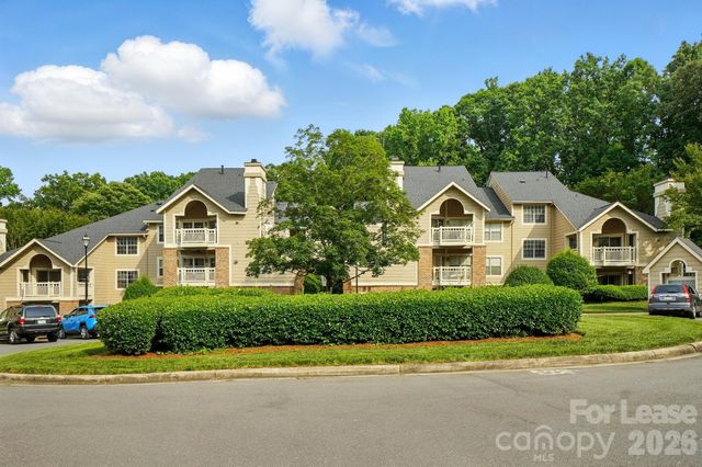5007 Sharon Road R, Charlotte, NC 28210