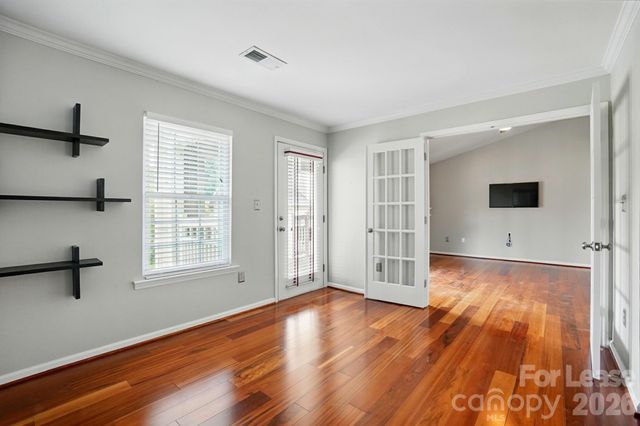 5007 Sharon Road R, Charlotte, NC 28210