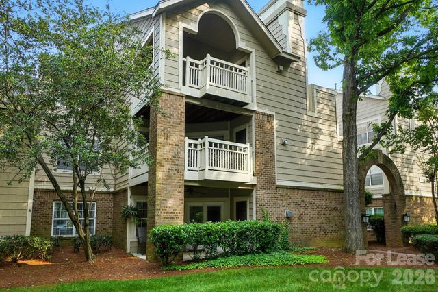5007 Sharon Road R, Charlotte, NC 28210