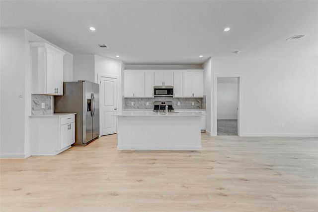 30307 Lighthouse Bluff Lane, Fulshear, TX 77441