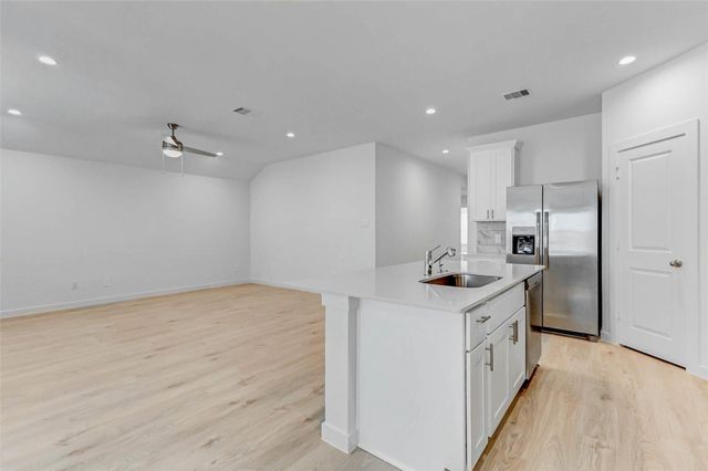 30307 Lighthouse Bluff Lane, Fulshear, TX 77441