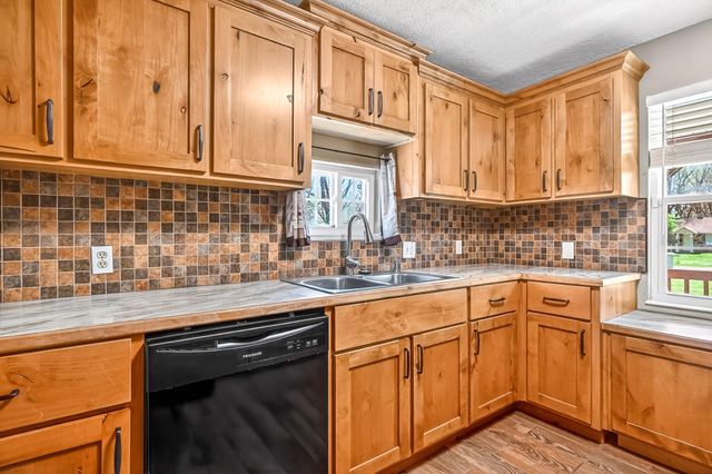 3003 W Latoka Street, Springfield, MO 65807