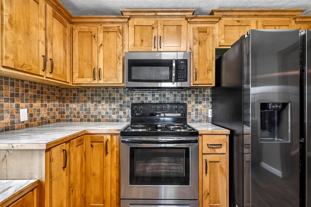 3003 W Latoka Street, Springfield, MO 65807