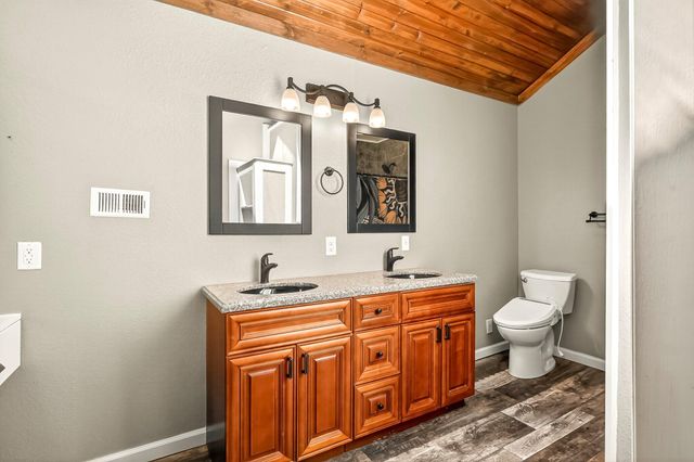 3003 W Latoka Street, Springfield, MO 65807