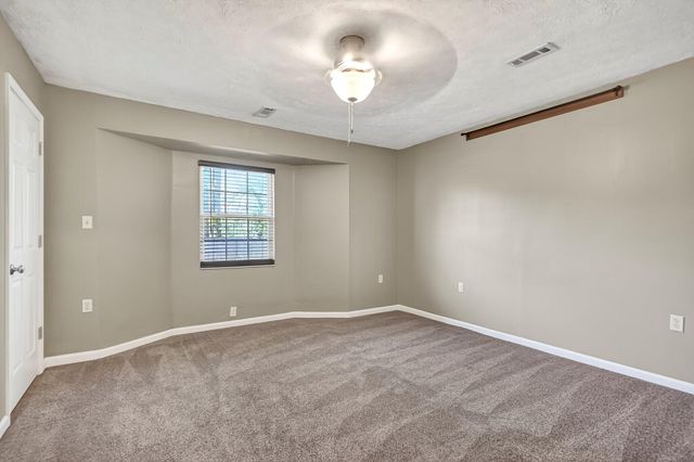 3003 W Latoka Street, Springfield, MO 65807