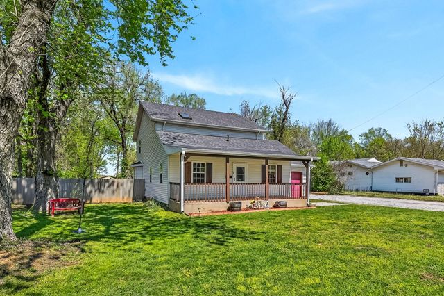 3003 W Latoka Street, Springfield, MO 65807