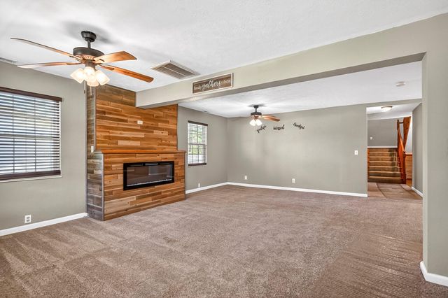 3003 W Latoka Street, Springfield, MO 65807