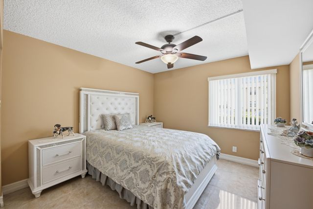 54 Capri B, Delray Beach, FL 33484