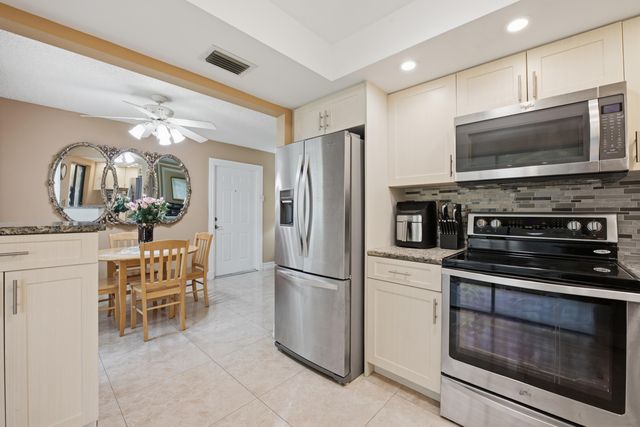 54 Capri B, Delray Beach, FL 33484