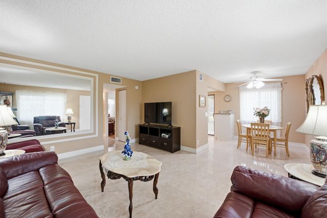 54 Capri B, Delray Beach, FL 33484