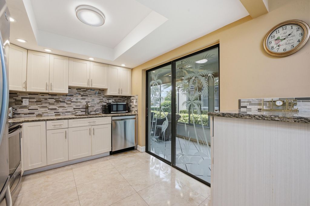 54 Capri B, Delray Beach, FL 33484