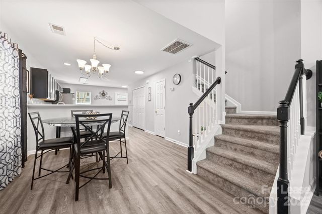 16865 Timber Crossing Road, Charlotte, NC 28213