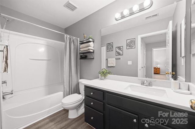 16865 Timber Crossing Road, Charlotte, NC 28213