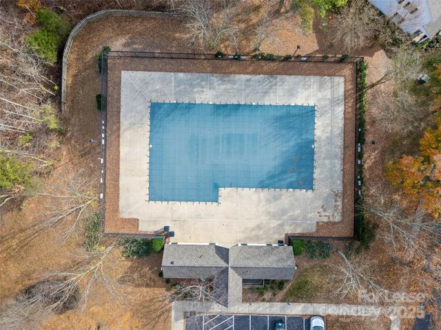 16865 Timber Crossing Road, Charlotte, NC 28213