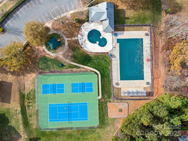 16865 Timber Crossing Road, Charlotte, NC 28213