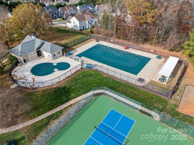 16865 Timber Crossing Road, Charlotte, NC 28213