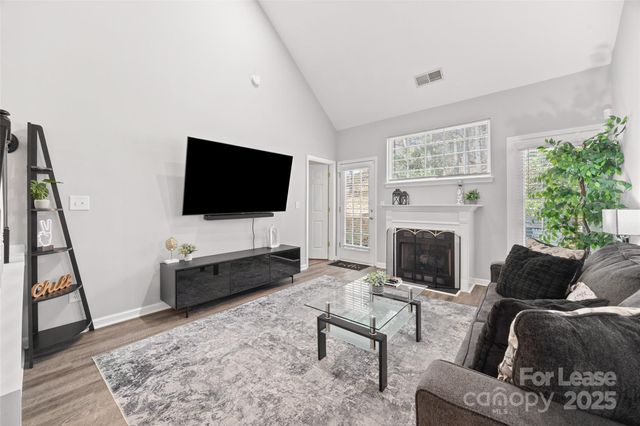 16865 Timber Crossing Road, Charlotte, NC 28213