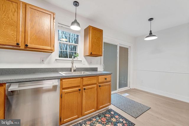 610 HARTLAND CT, Sewell, NJ 08080