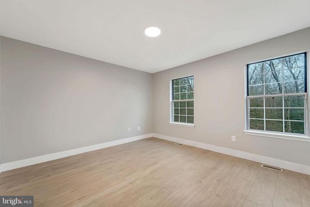 610 HARTLAND CT, Sewell, NJ 08080